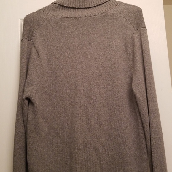 Sweater - Picture 2 of 3